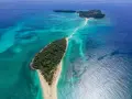 Rajskie plaże i turkusowa woda na Madagaskarze. Idealne miejsce na wakacje marzeń, gdzie można poczuć się jak na bezludnej wyspie.