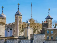Zamki w Anglii: Odkryj ich fascynującą historię i architekturę