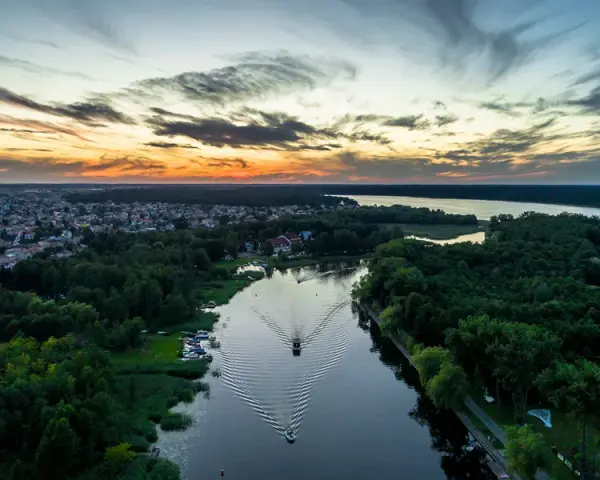 Jezioro w Augustowie: Tajemnice, atrakcje i niezapomniane chwile